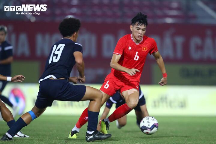 kqbd lu Trực tiếp bóng đá U20 Việt Nam 3-0 U20 Guam: Thủ môn nhận thẻ đỏ